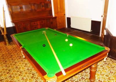 18.1_St-Pancras-Chapel_billiard-table